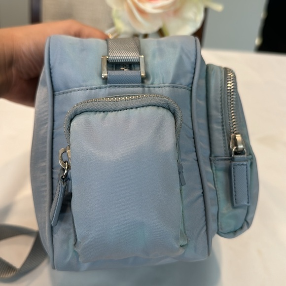 Authentic Prada crossbody camera bag - Picture 5 of 16